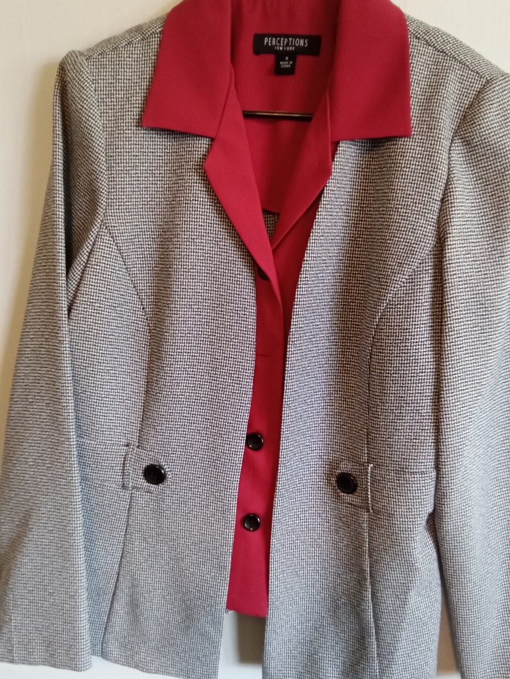 #6006 Perceptions Gray Textured Blazer with Red Trim. -  8